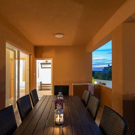 Villa Village Idylle With Heated Pool, Sauna, Jacuzzy And Private Parking Sukošan Buitenkant foto