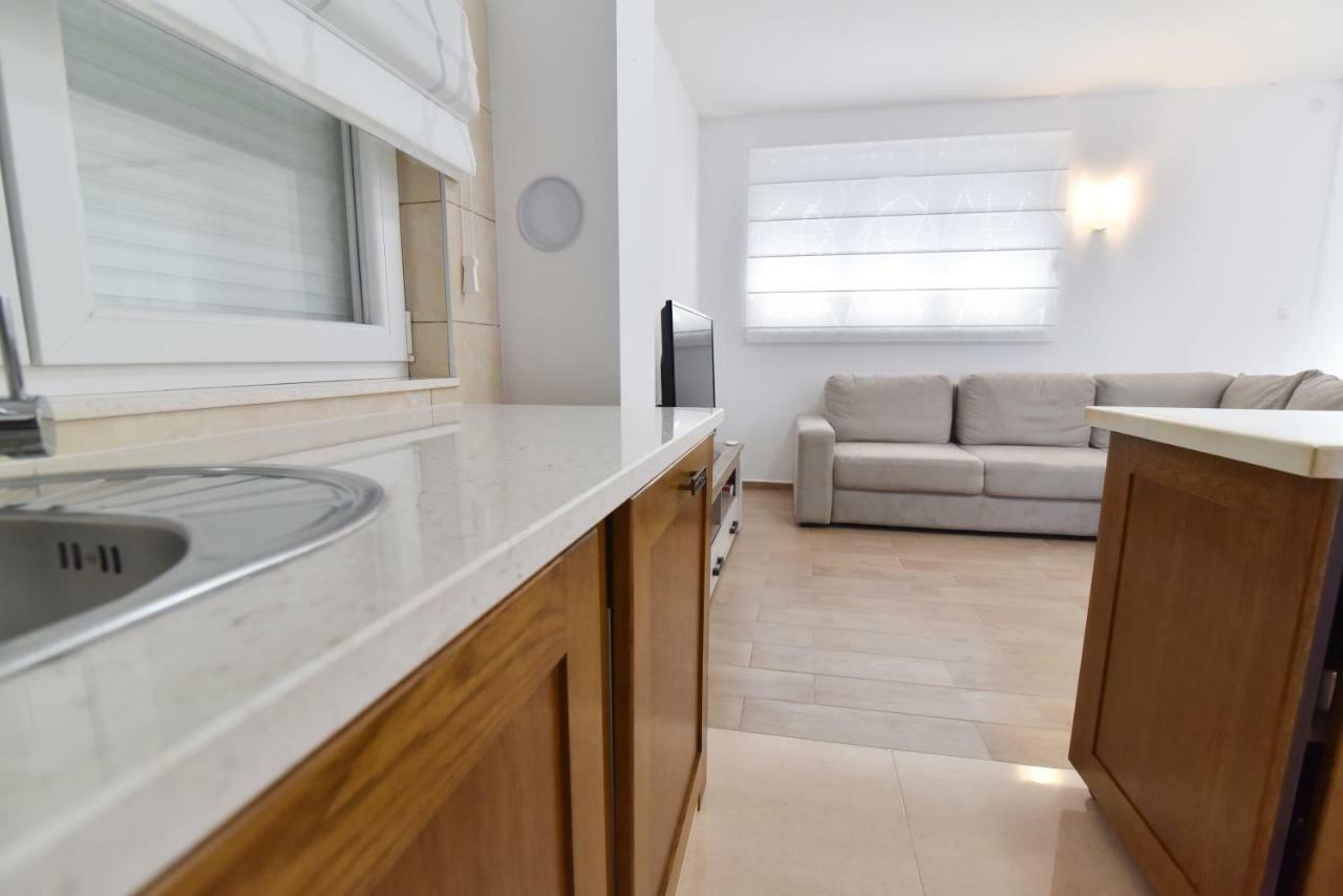 Villa Village Idylle With Heated Pool, Sauna, Jacuzzy And Private Parking Sukošan Buitenkant foto