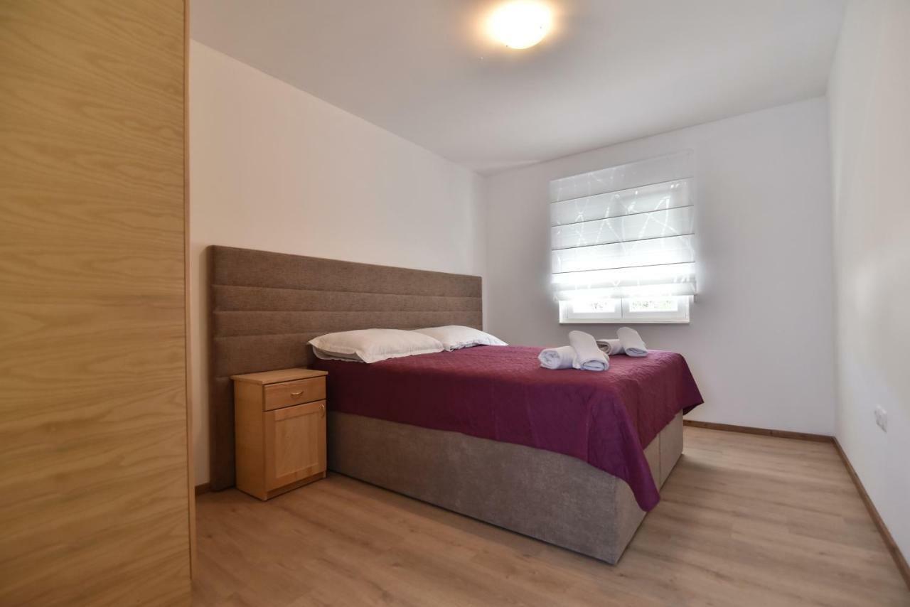 Villa Village Idylle With Heated Pool, Sauna, Jacuzzy And Private Parking Sukošan Buitenkant foto