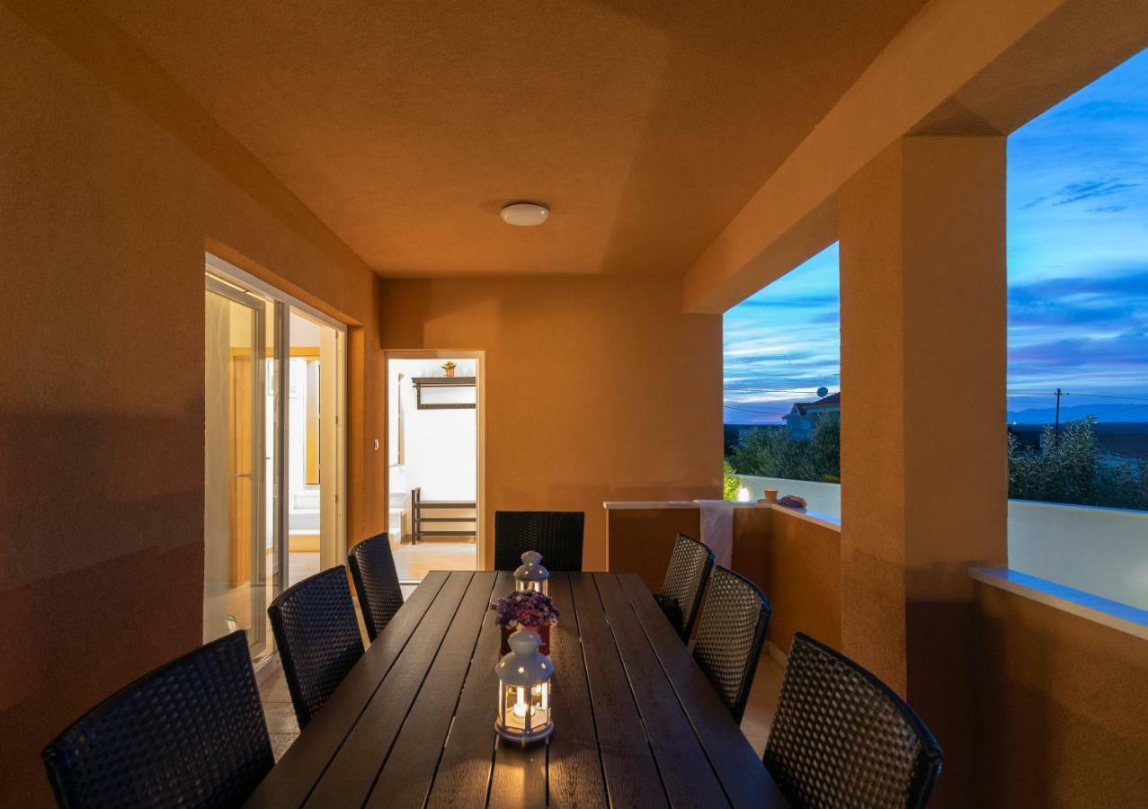 Villa Village Idylle With Heated Pool, Sauna, Jacuzzy And Private Parking Sukošan Buitenkant foto